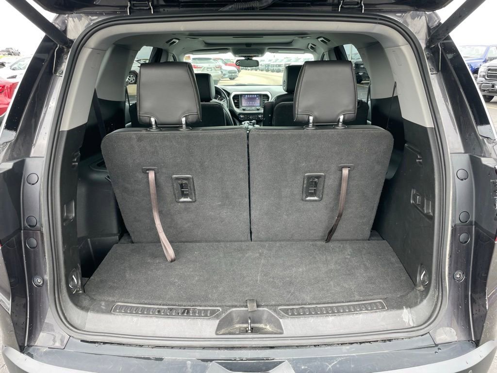 Used 2018 GMC Acadia SLT AWD/4WD image 32