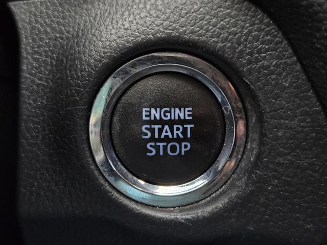 Used 2021 Toyota RAV4 XLE Premium FWD image 32
