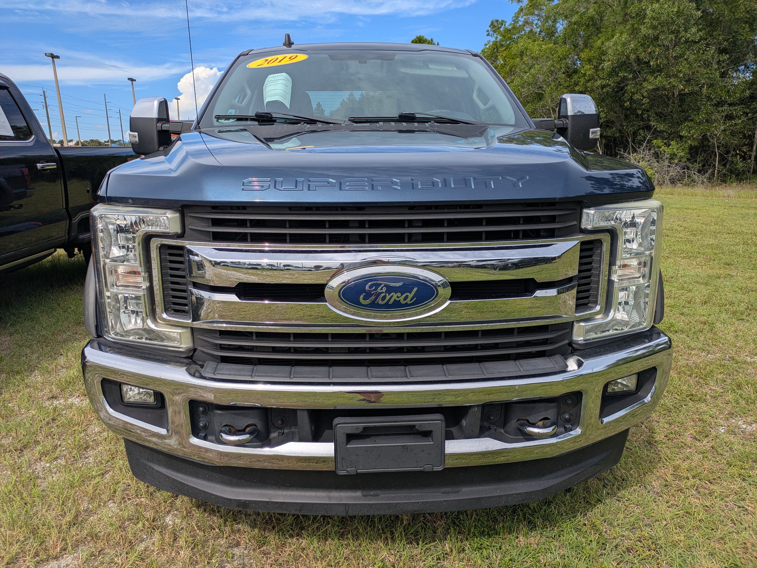 Used 2019 Ford F250 XLT w/ XLT Premium Package AWD/4WD image 3