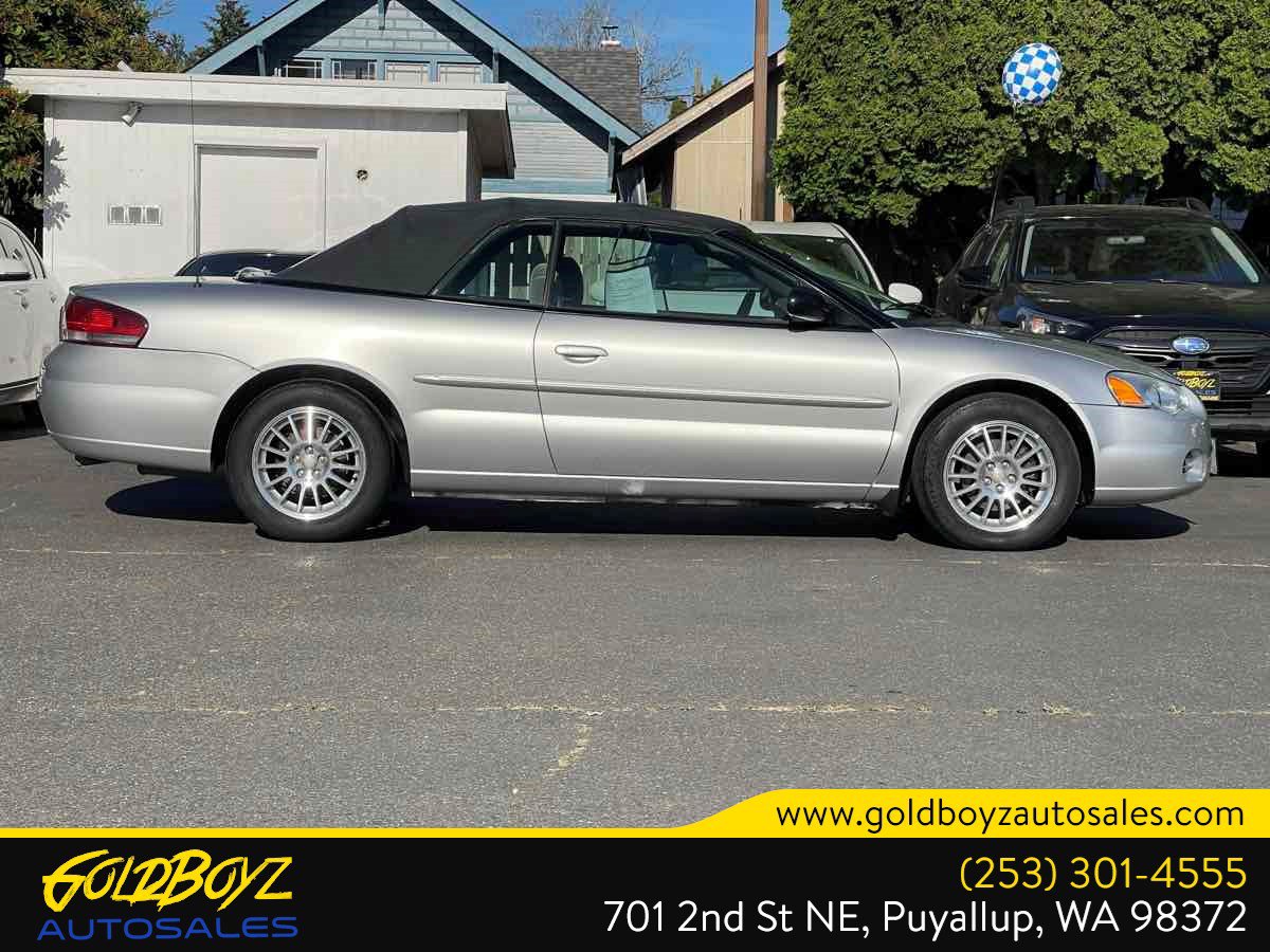 Used 2005 Chrysler Sebring Convertible FWD image 3