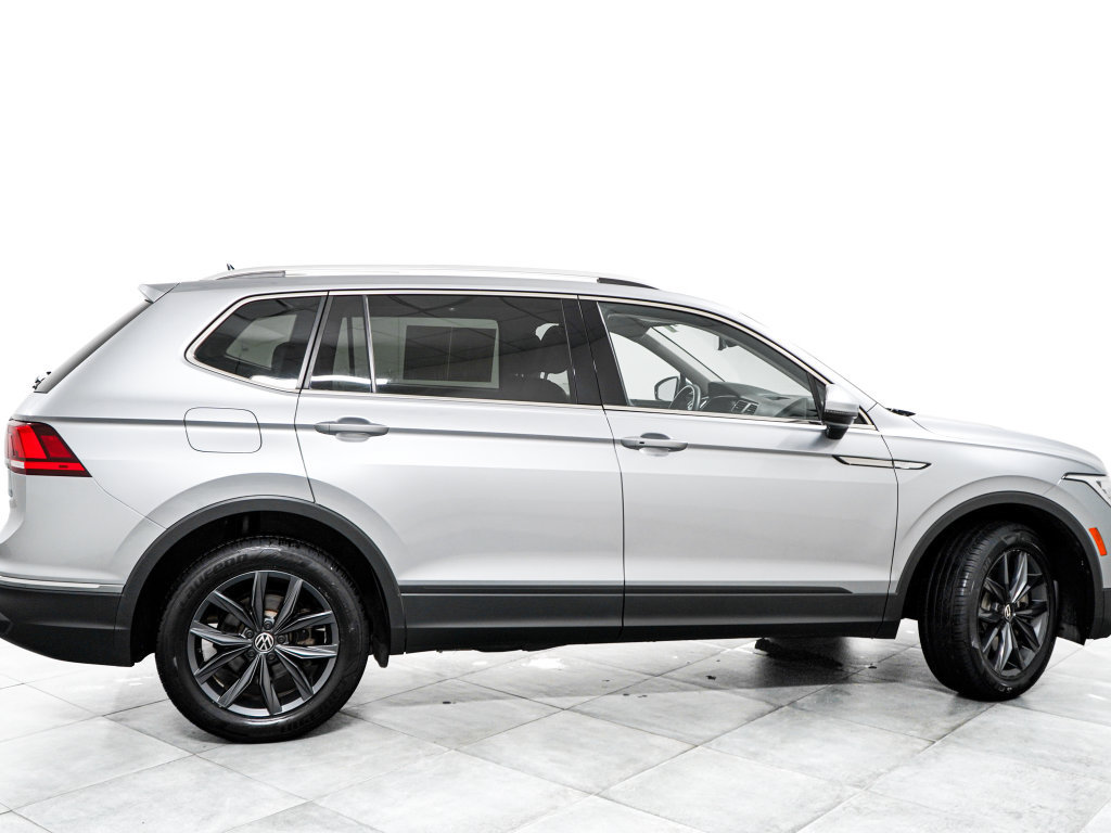 Used 2023 Volkswagen Tiguan SE w/ Panoramic Sunroof Package AWD/4WD image 7