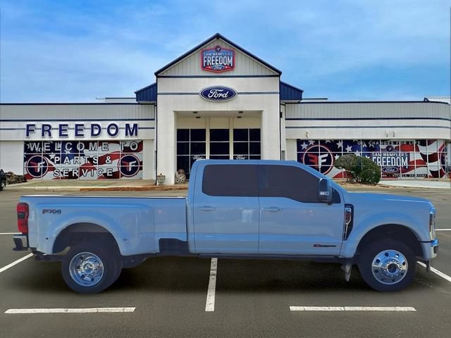Used 2025 Ford F450 Lariat w/ Lariat Ultimate Package AWD/4WD image 8