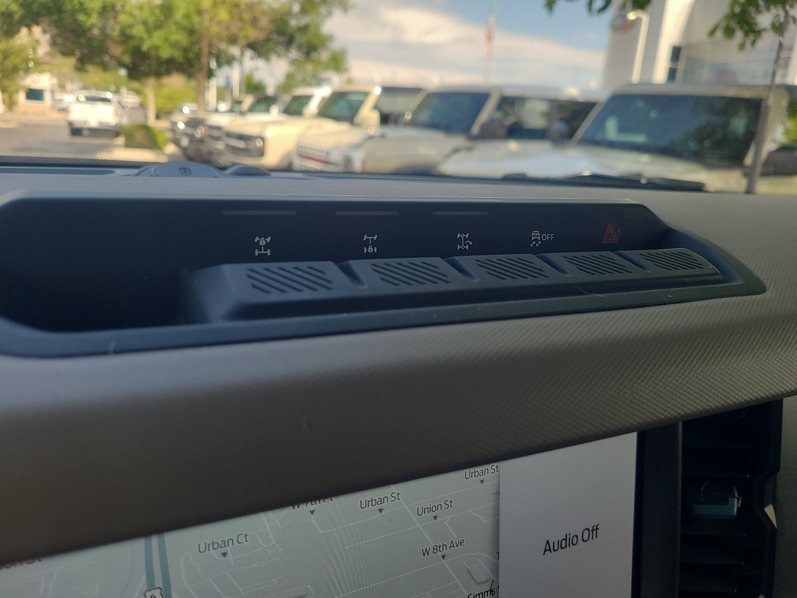 Certified 2024 Ford Bronco Wildtrak AWD/4WD image 34