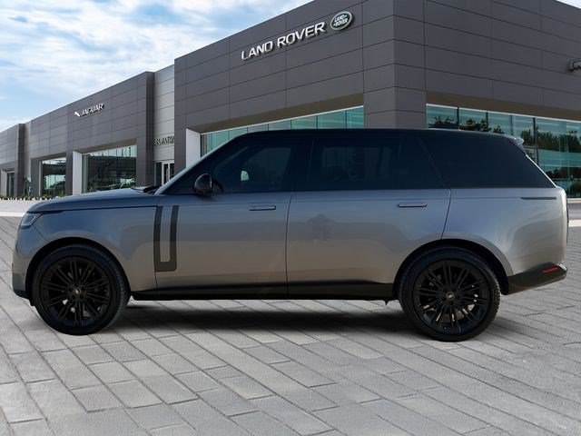 Certified 2024 Land Rover Range Rover Long Wheelbase SE AWD/4WD image 2