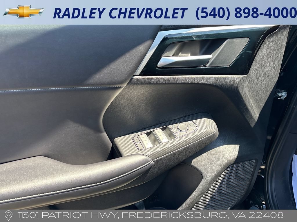 Used 2023 Mitsubishi Outlander SE AWD/4WD image 5