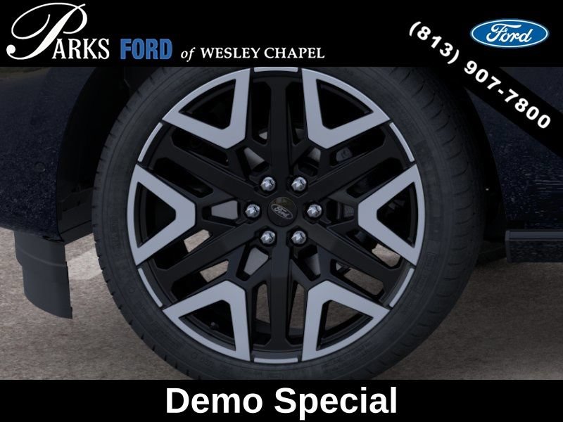 New 2026 Ford Expedition Max Platinum w/ Platinum Ultimate Package AWD/4WD image 19