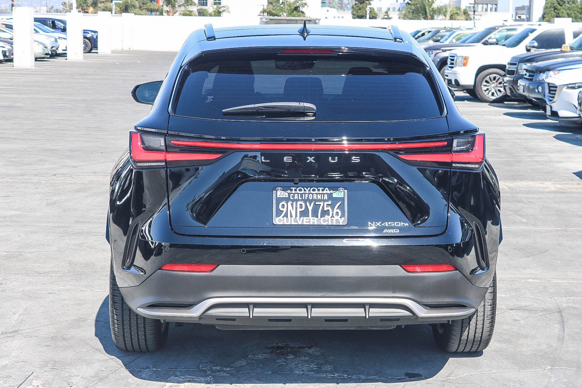 Used 2025 Lexus NX 450h+ F Sport w/ Towing Package (2000 Lbs) AWD/4WD image 9
