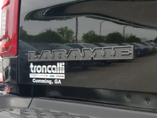 New 2026 RAM 3500 Laramie AWD/4WD image 9