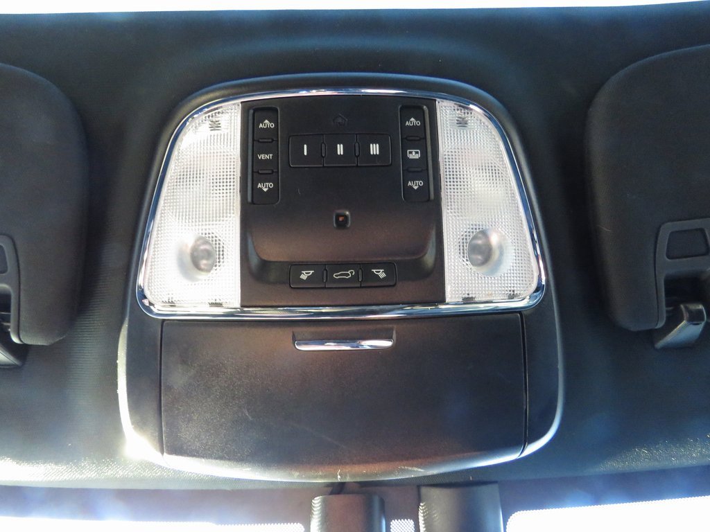 Used 2019 Jeep Grand Cherokee Overland image 28