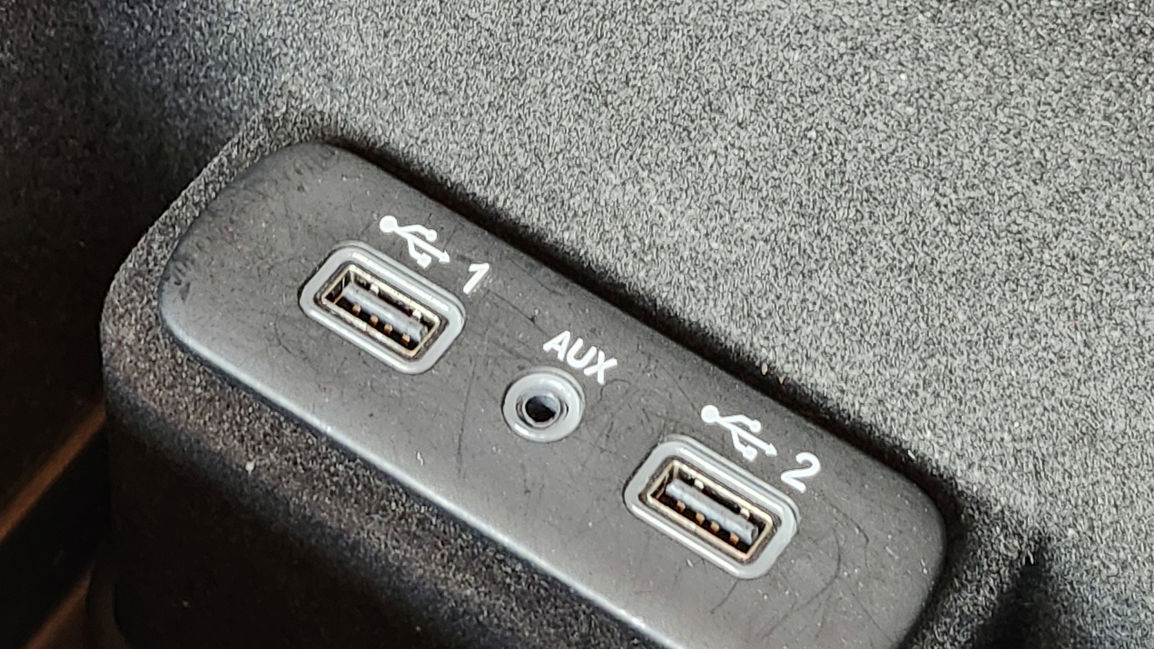 Used 2020 Dodge Charger GT image 30