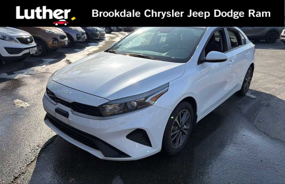 Used 2023 Kia Forte LXS image 1