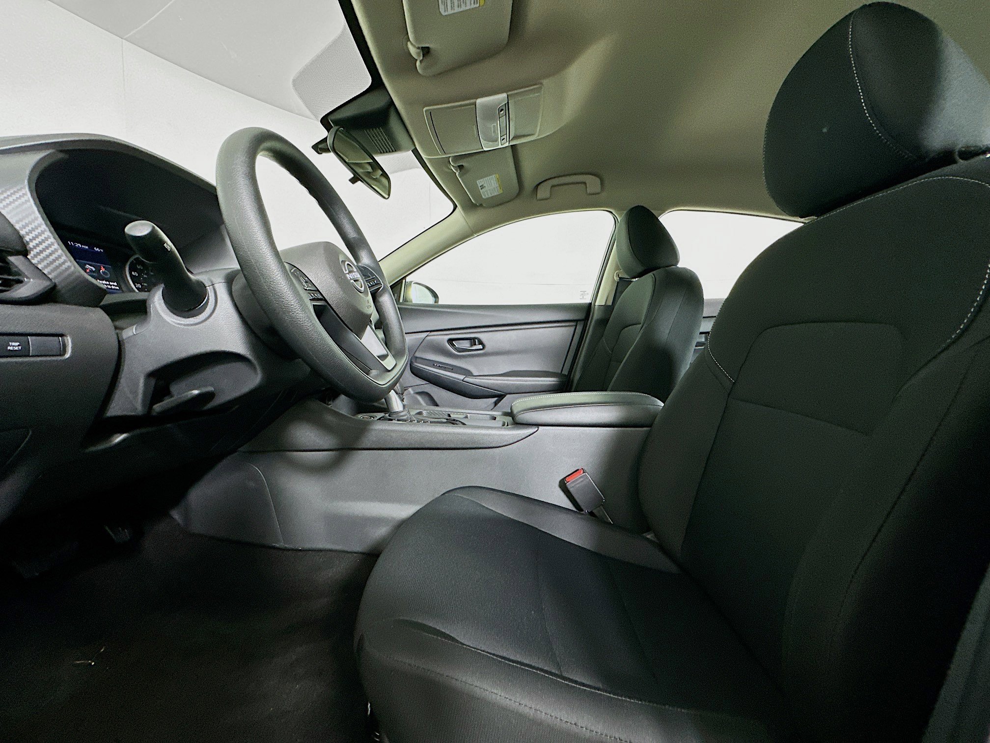 Used 2025 Nissan Sentra S image 13