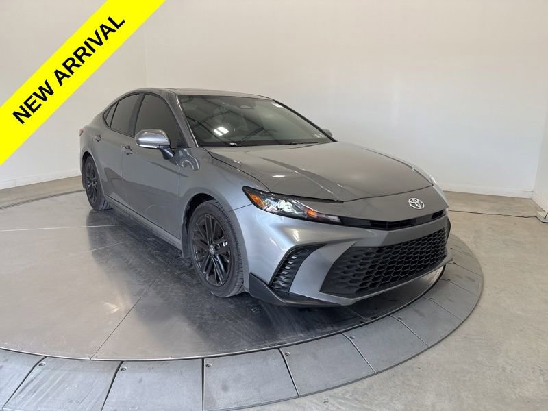 Used 2026 Toyota Camry SE w/ Convenience Package FWD image 1