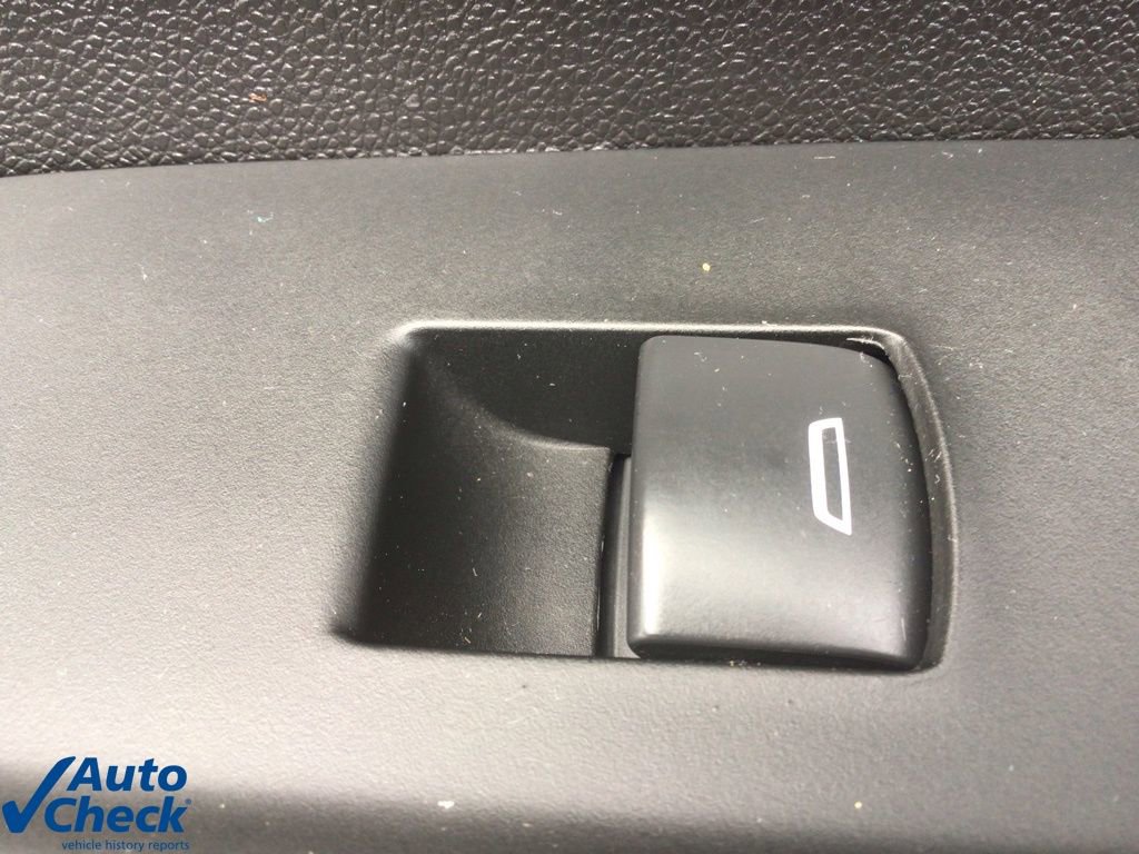 Used 2024 Chevrolet Silverado 2500 Custom w/ Custom Value Package image 17