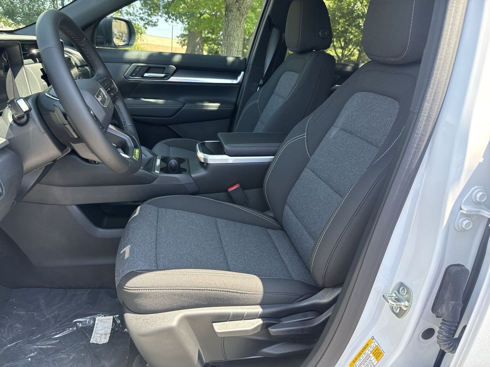 New 2027 GMC Terrain Elevation FWD image 10