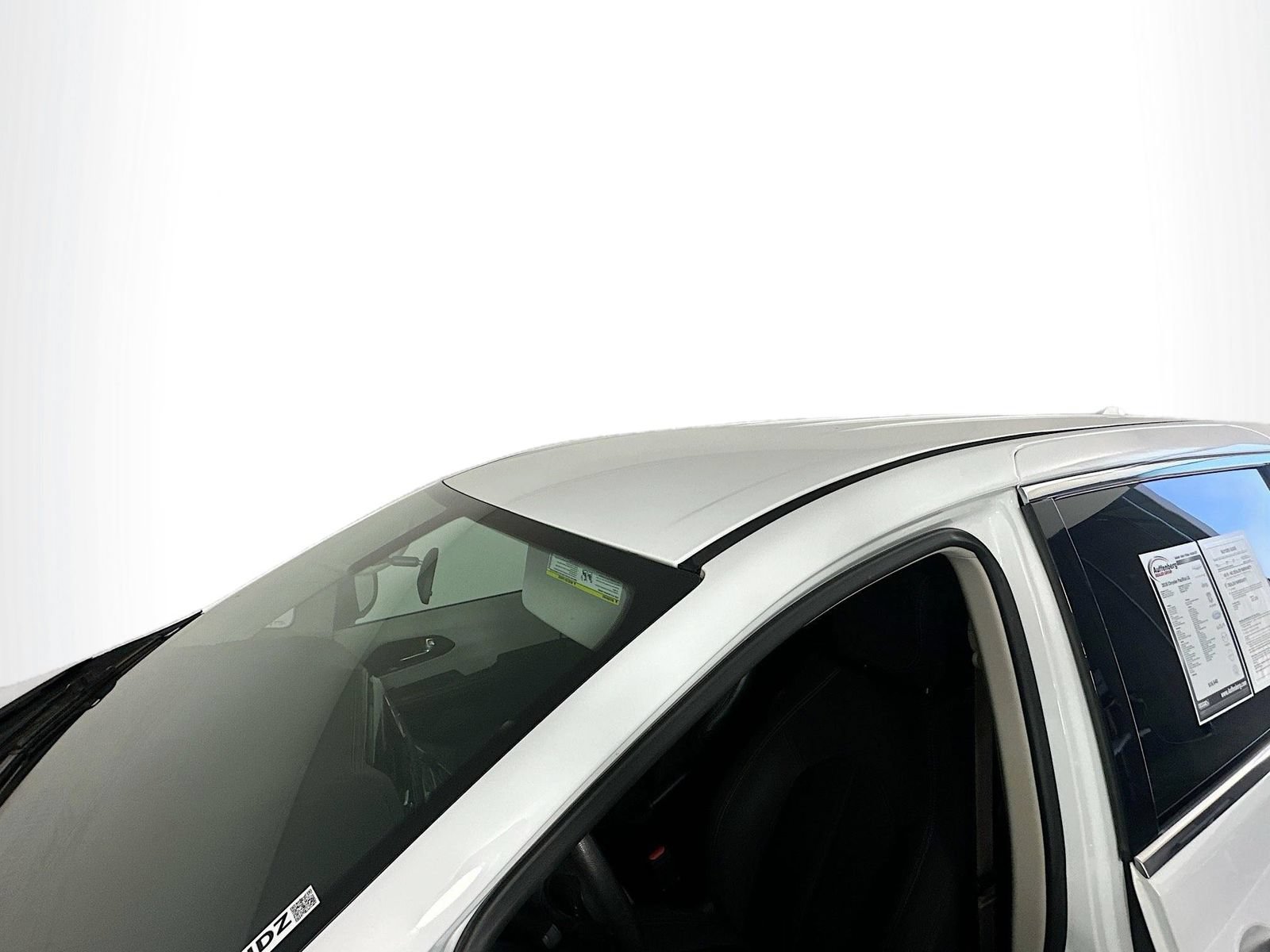 Used 2018 Chrysler Pacifica LX FWD image 23
