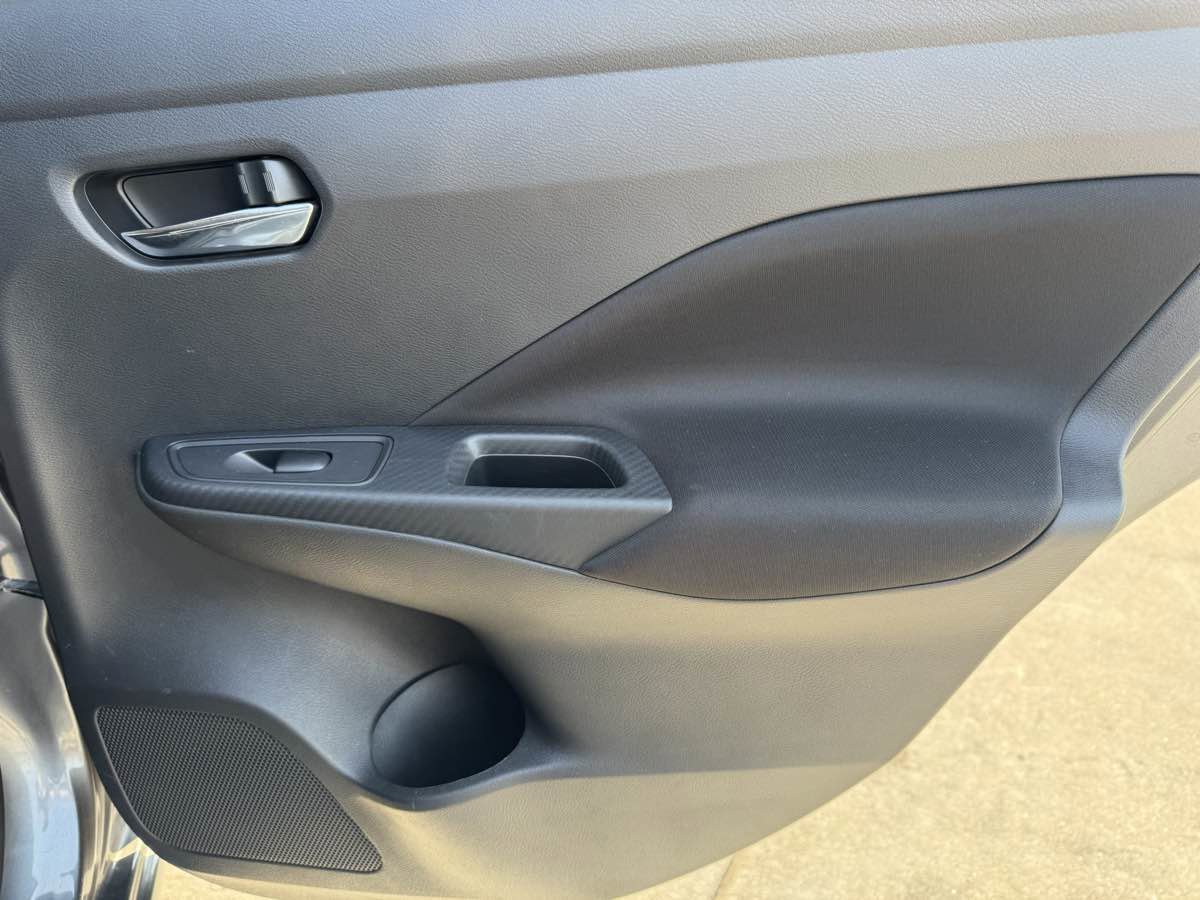 Used 2021 Nissan Versa SV FWD image 23