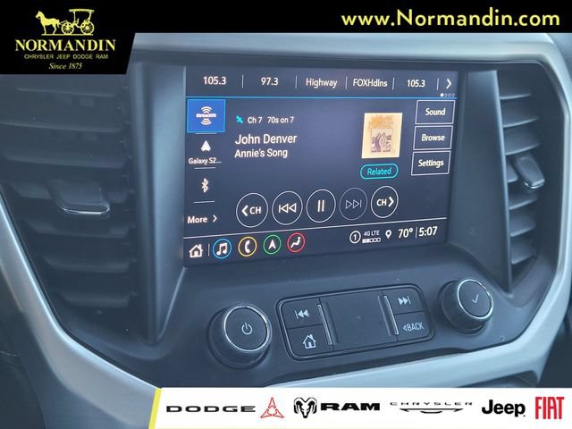 Used 2023 GMC Acadia SLT FWD image 9