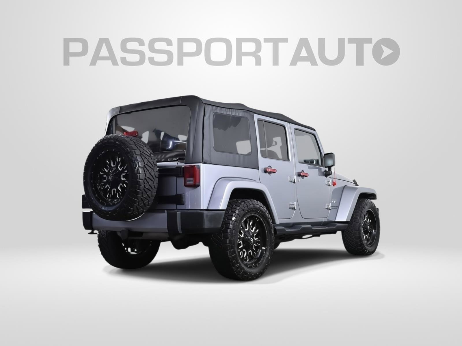 Used 2016 Jeep Wrangler Unlimited Sahara image 10