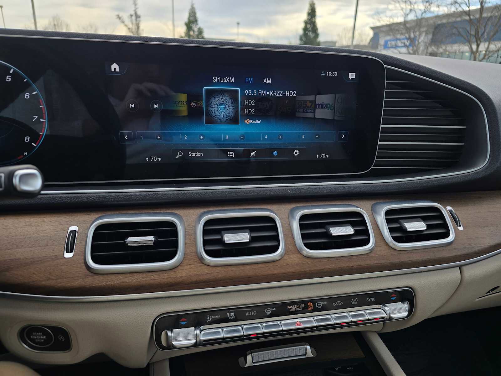 Used 2021 Mercedes-Benz GLE 350 4MATIC image 27