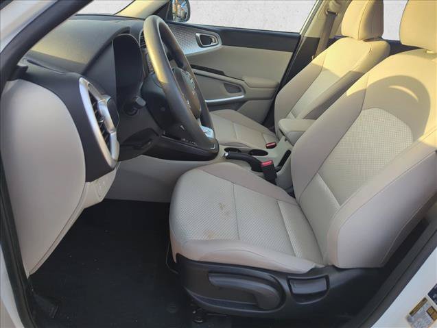 Used 2025 Kia Soul LX FWD image 13