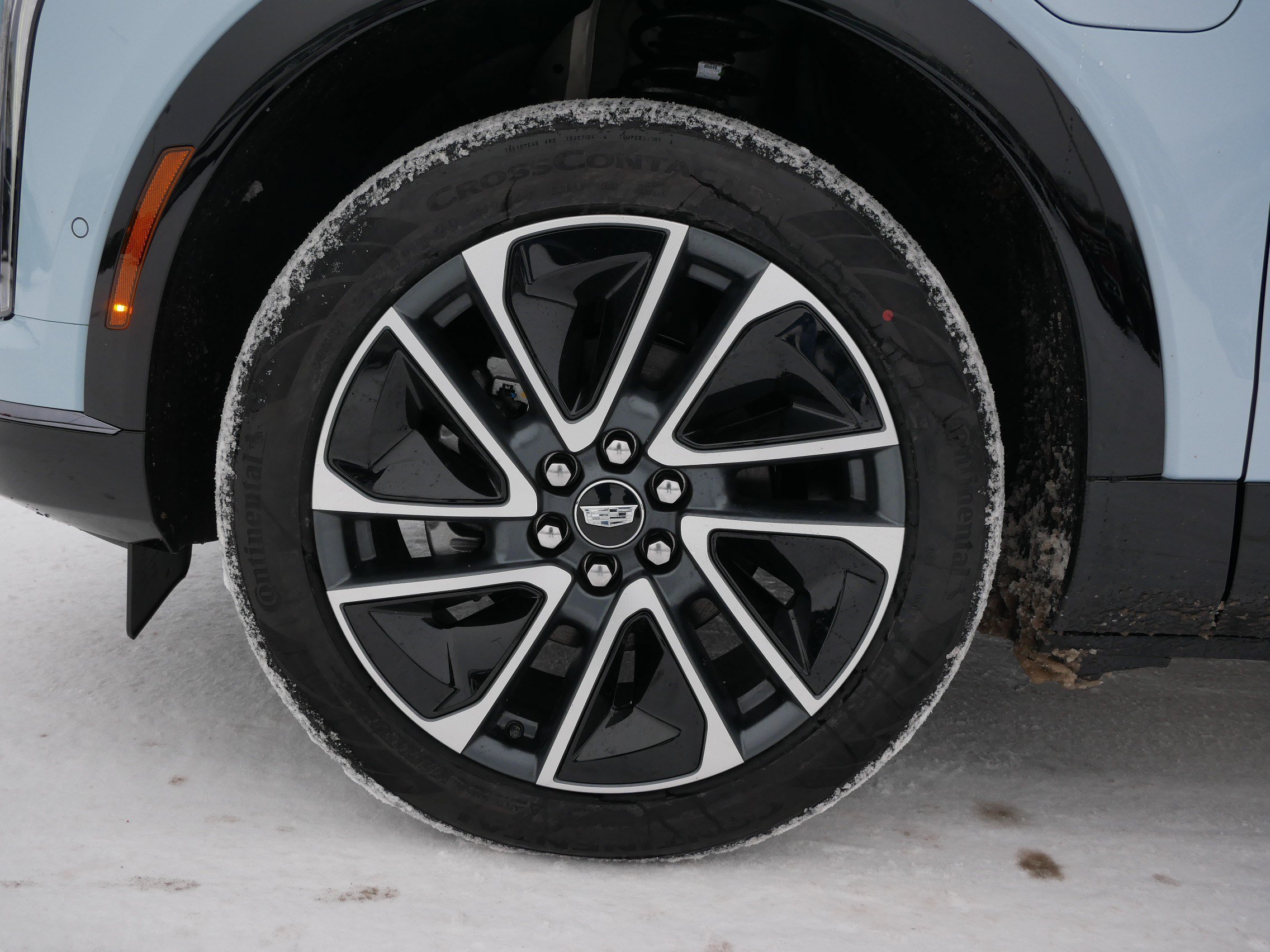 Used 2026 Cadillac Optiq Sport 1 w/ LPO, Floor Liner Package AWD/4WD image 13