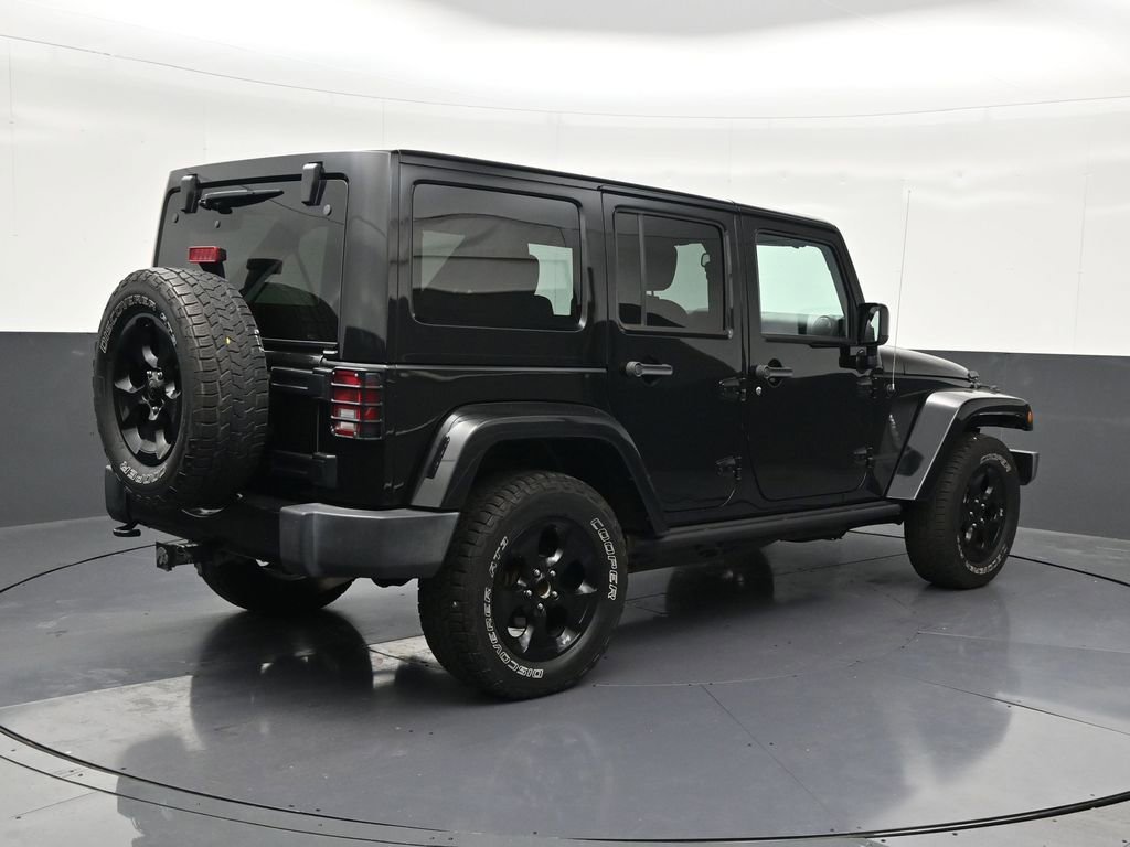 Used 2015 Jeep Wrangler Unlimited Sahara AWD/4WD image 5