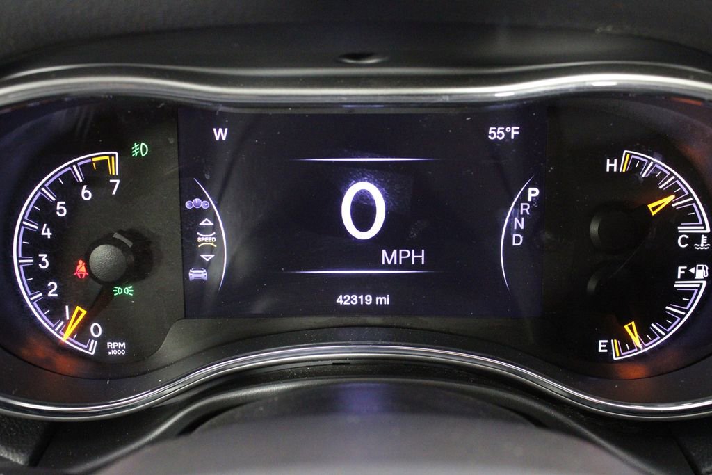 Used 2021 Jeep Grand Cherokee Limited w/ Sun & Sound Group image 28