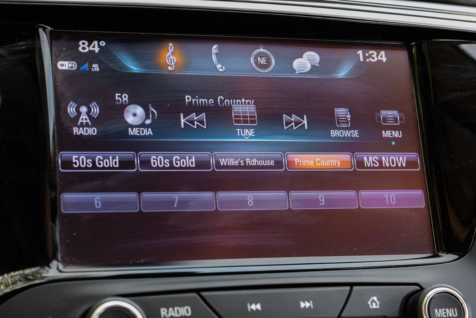 Used 2020 Buick Envision Essence AWD/4WD image 24