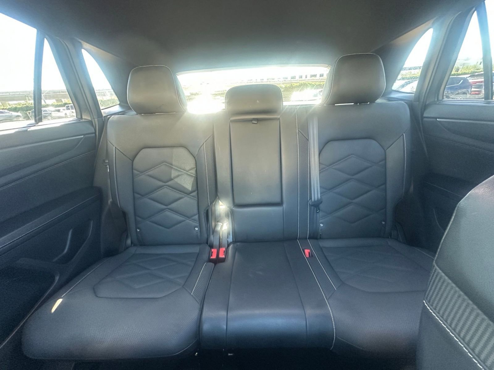 Used 2025 Volkswagen Atlas Cross Sport SE image 38