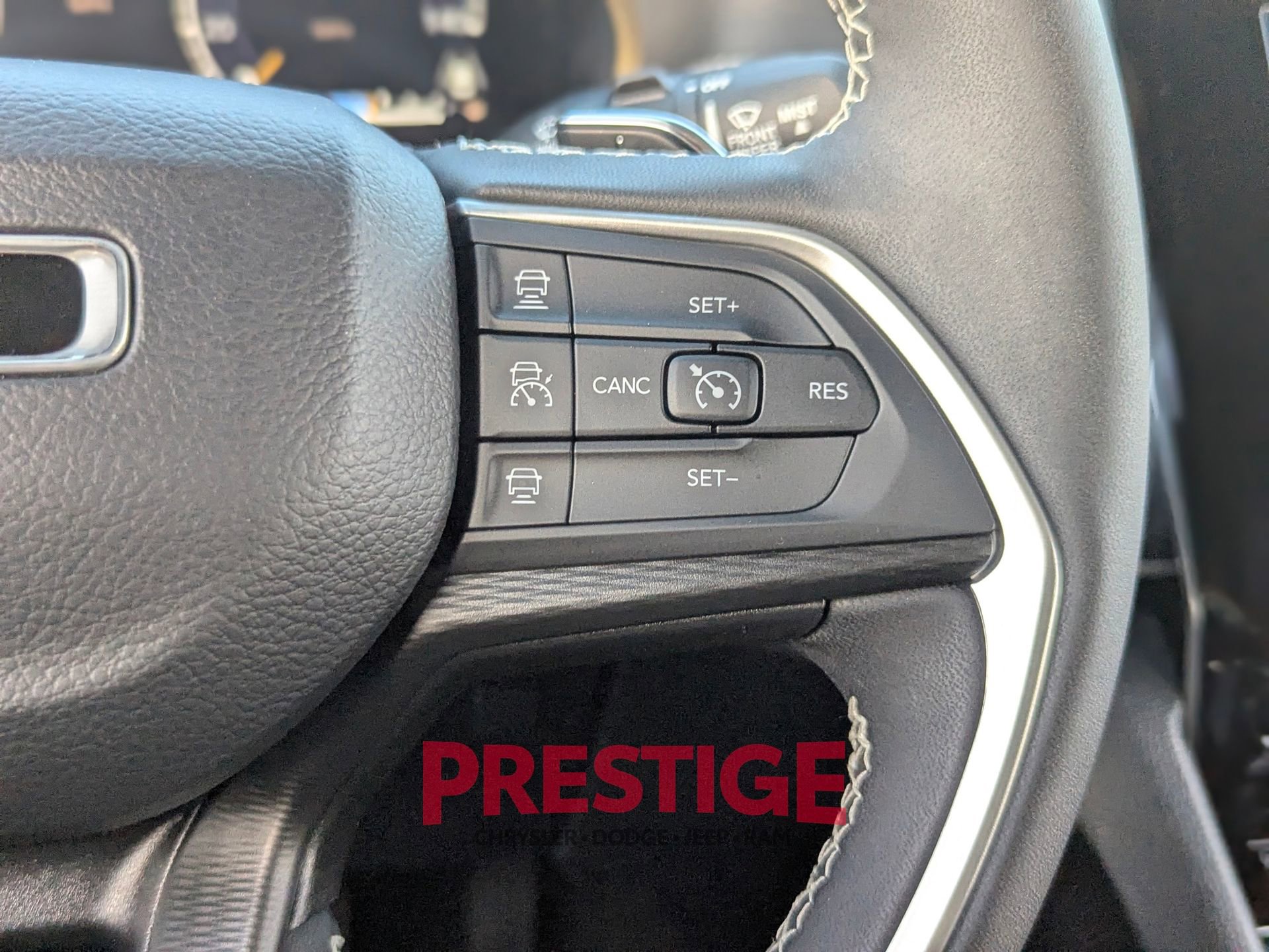 Used 2024 Jeep Grand Cherokee L Altitude image 22