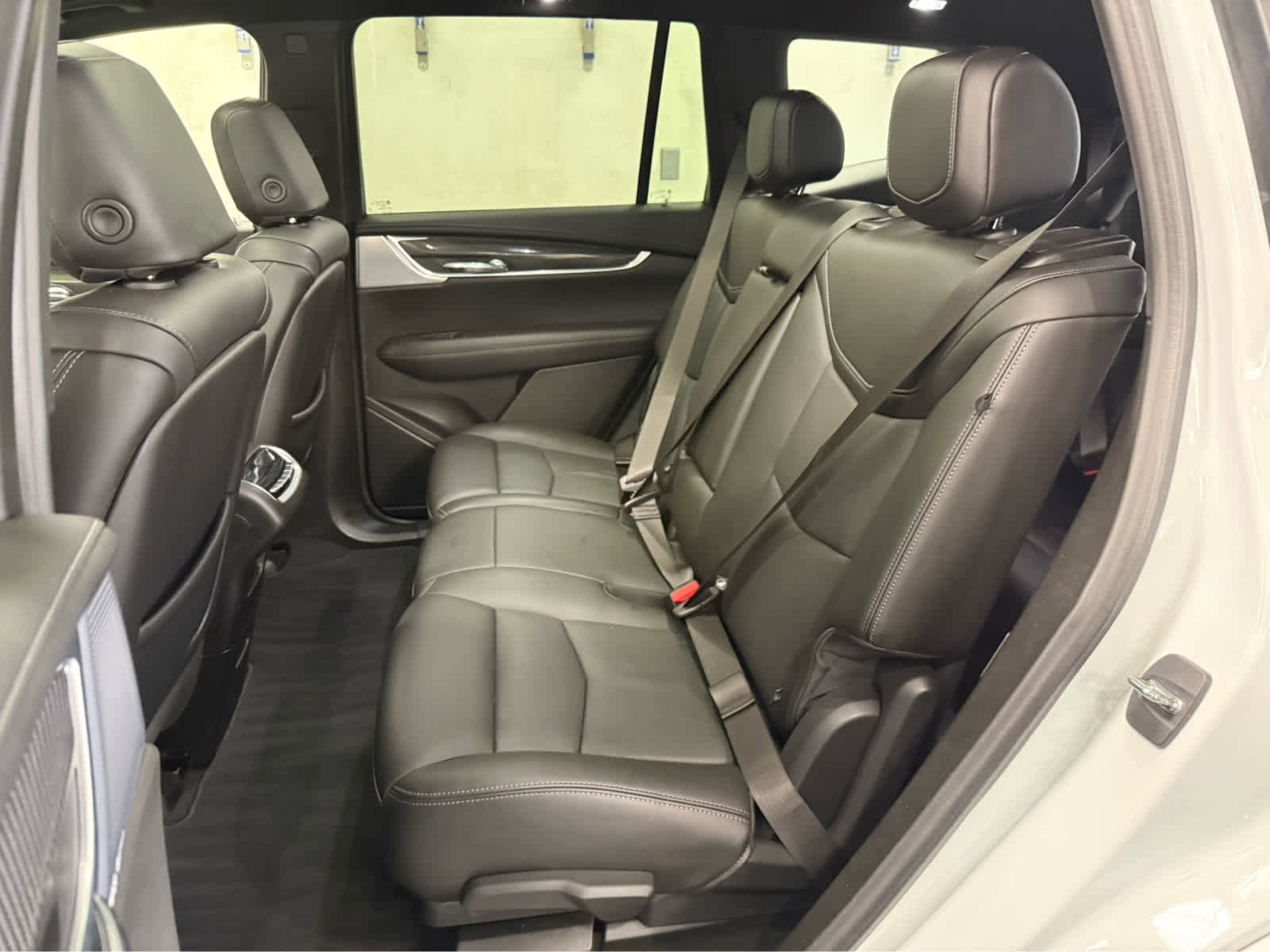 Used 2023 Cadillac XT6 Sport w/ Technology Package image 22