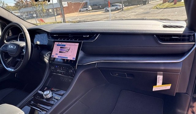 New 2025 Jeep Grand Cherokee Overland w/ Luxury Tech Group IV image 12