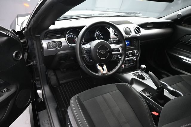Used 2023 Ford Mustang GT RWD image 9