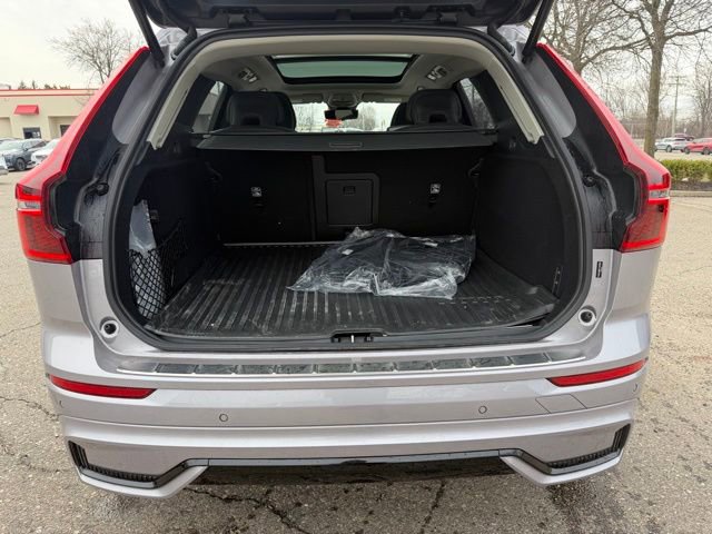 Used 2026 Volvo XC60 B5 Ultra w/ Protection Package Premier image 13