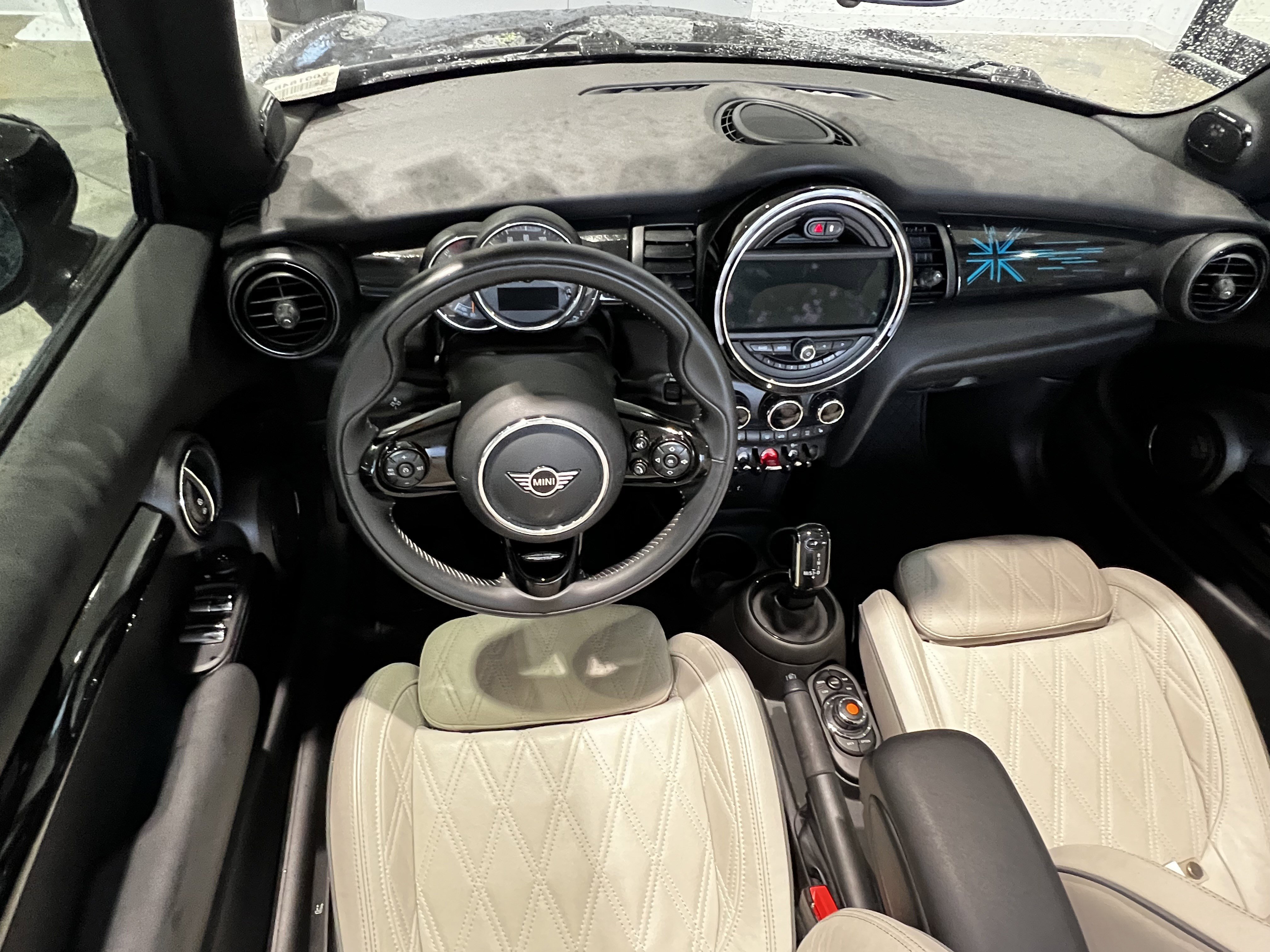 Used 2020 MINI Cooper Convertible image 54