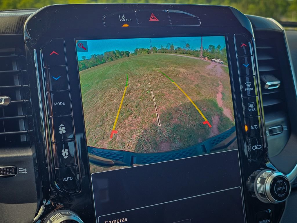 New 2026 RAM 1500 4x4 Crew Cab image 25