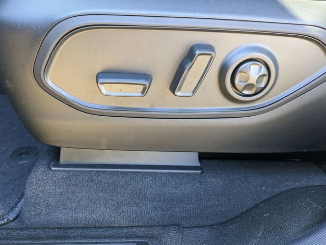 New 2025 Jeep Grand Cherokee L Limited w/ Luxury Tech Group II image 19