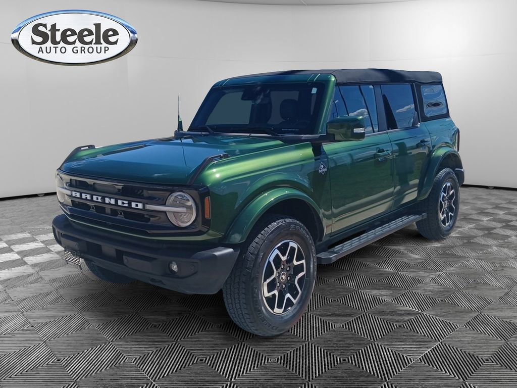 Used 2023 Ford Bronco Outer Banks AWD/4WD image 1