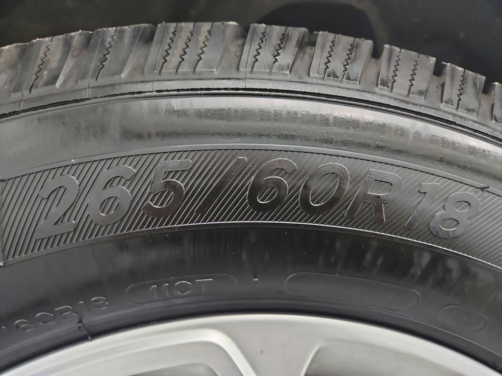 Used 2022 Jeep Grand Cherokee Laredo X image 41