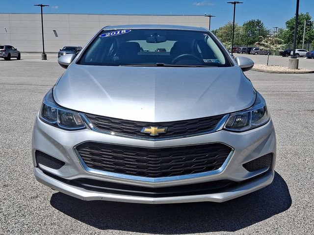 Used 2018 Chevrolet Cruze LS FWD image 2