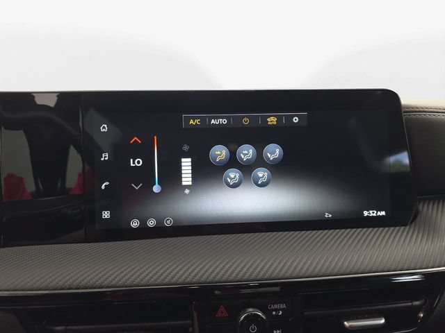 Used 2026 Nissan Kicks SR FWD image 40