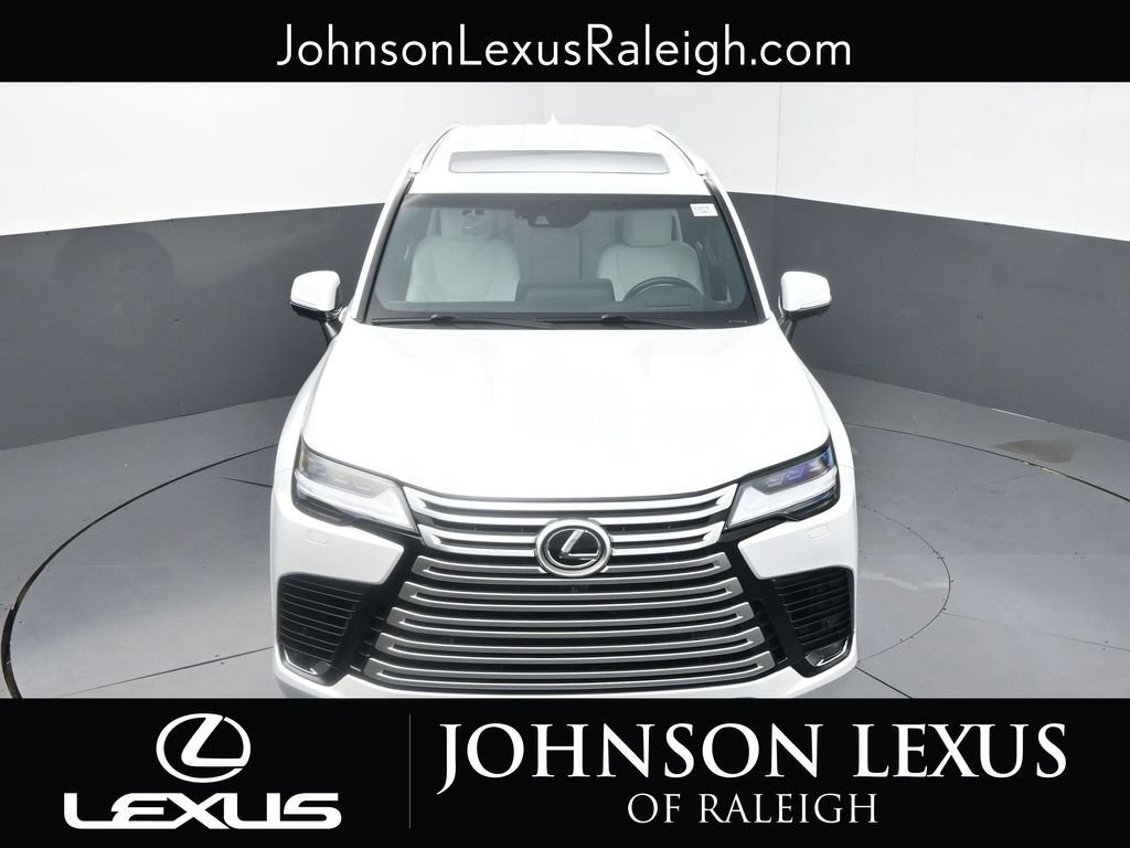 Used 2023 Lexus LX 600 4WD w/ Luxury Package image 23