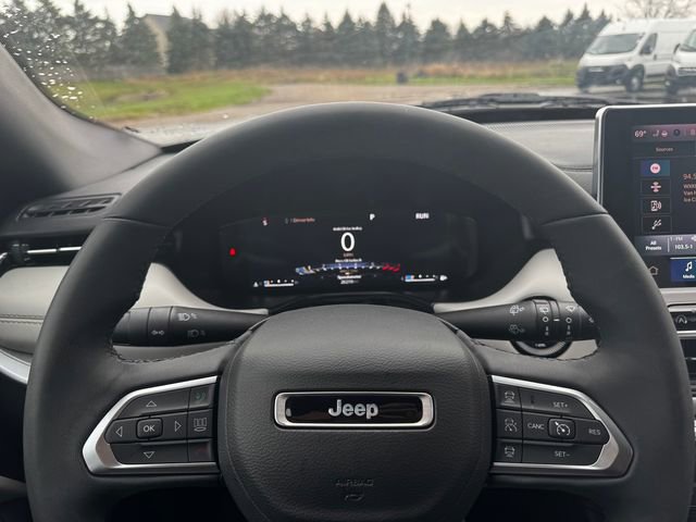 Certified 2025 Jeep Compass Limited w/ Elite Group AWD/4WD image 23