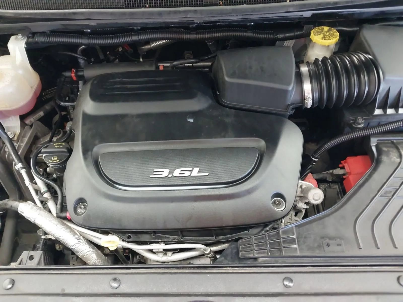 Used 2017 Chrysler Pacifica Touring-L image 27