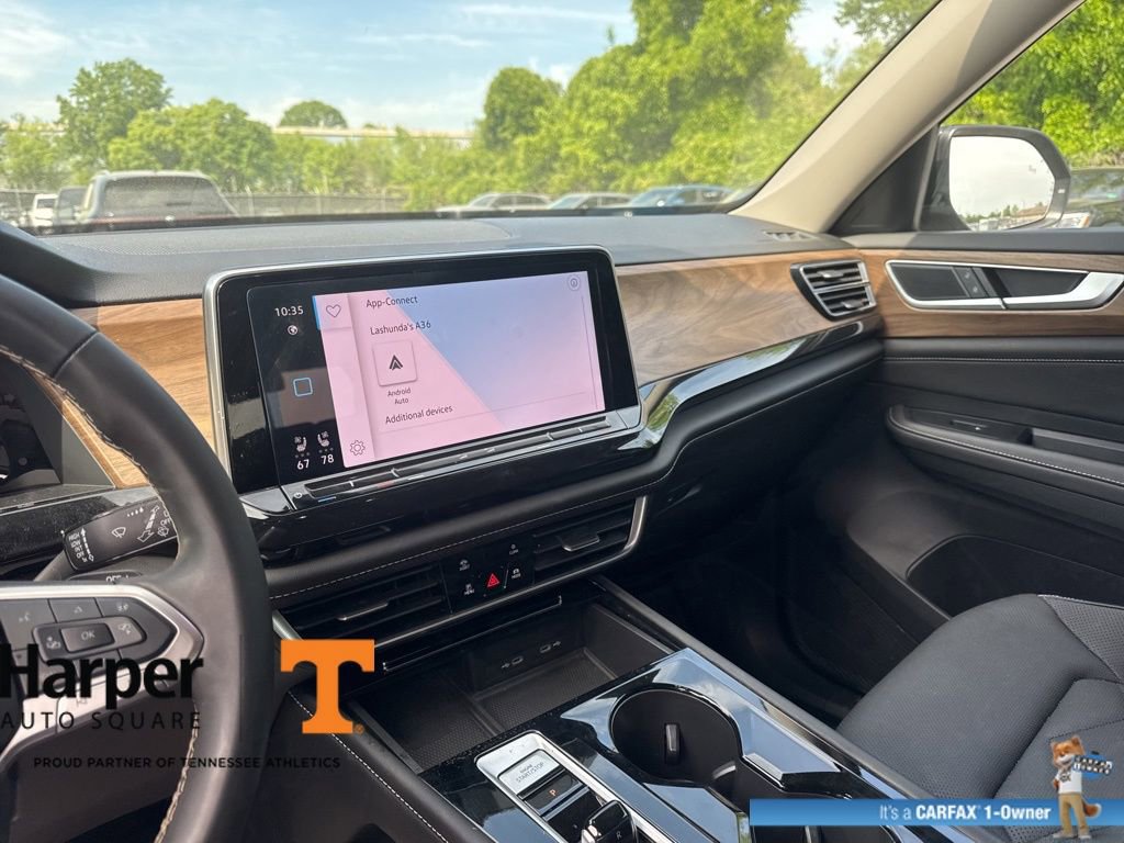 Used 2024 Volkswagen Atlas SE image 16
