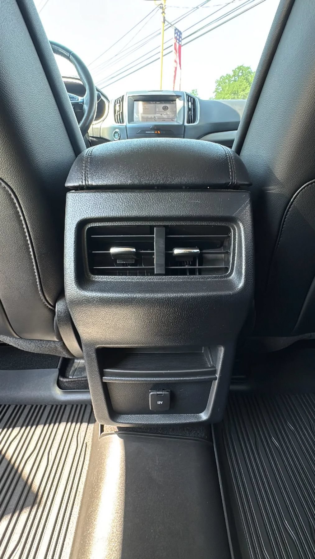 Used 2019 Ford Edge SEL w/ Equipment Group 201A AWD/4WD image 16