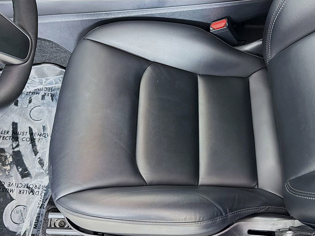 Used 2021 Tesla Model Y Long Range image 24