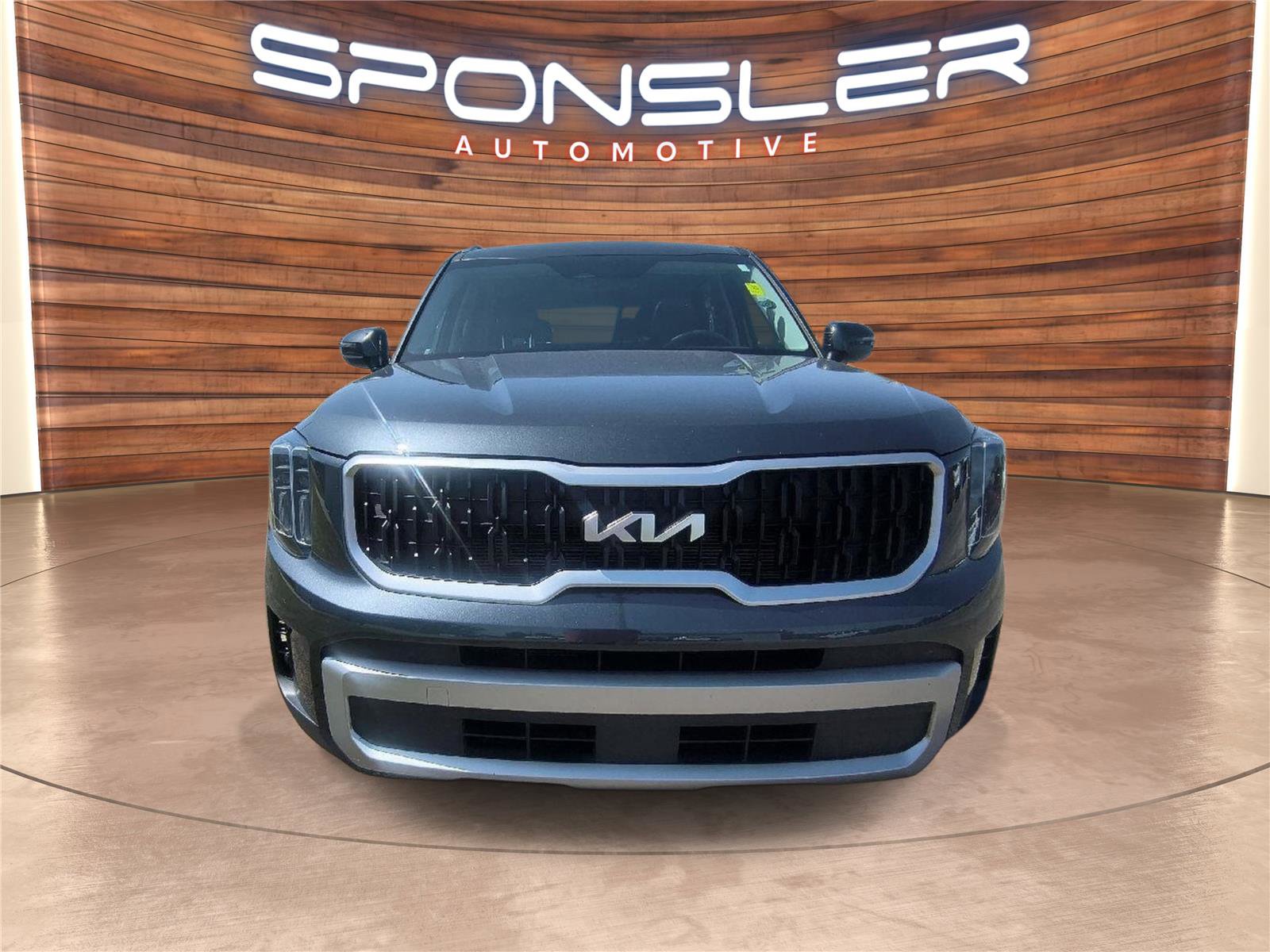 Used 2023 Kia Telluride EX w/ EX Captain's Chair Package AWD/4WD image 9