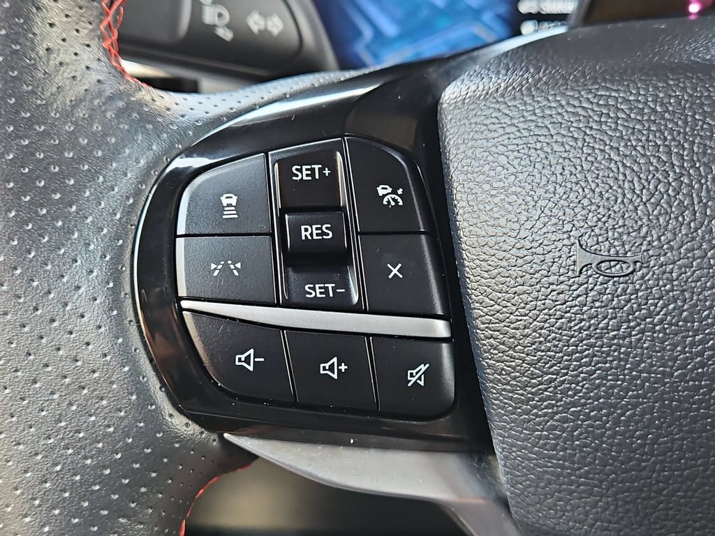 Used 2025 Ford Explorer ST-Line w/ ST-Line Street Pack AWD/4WD image 21